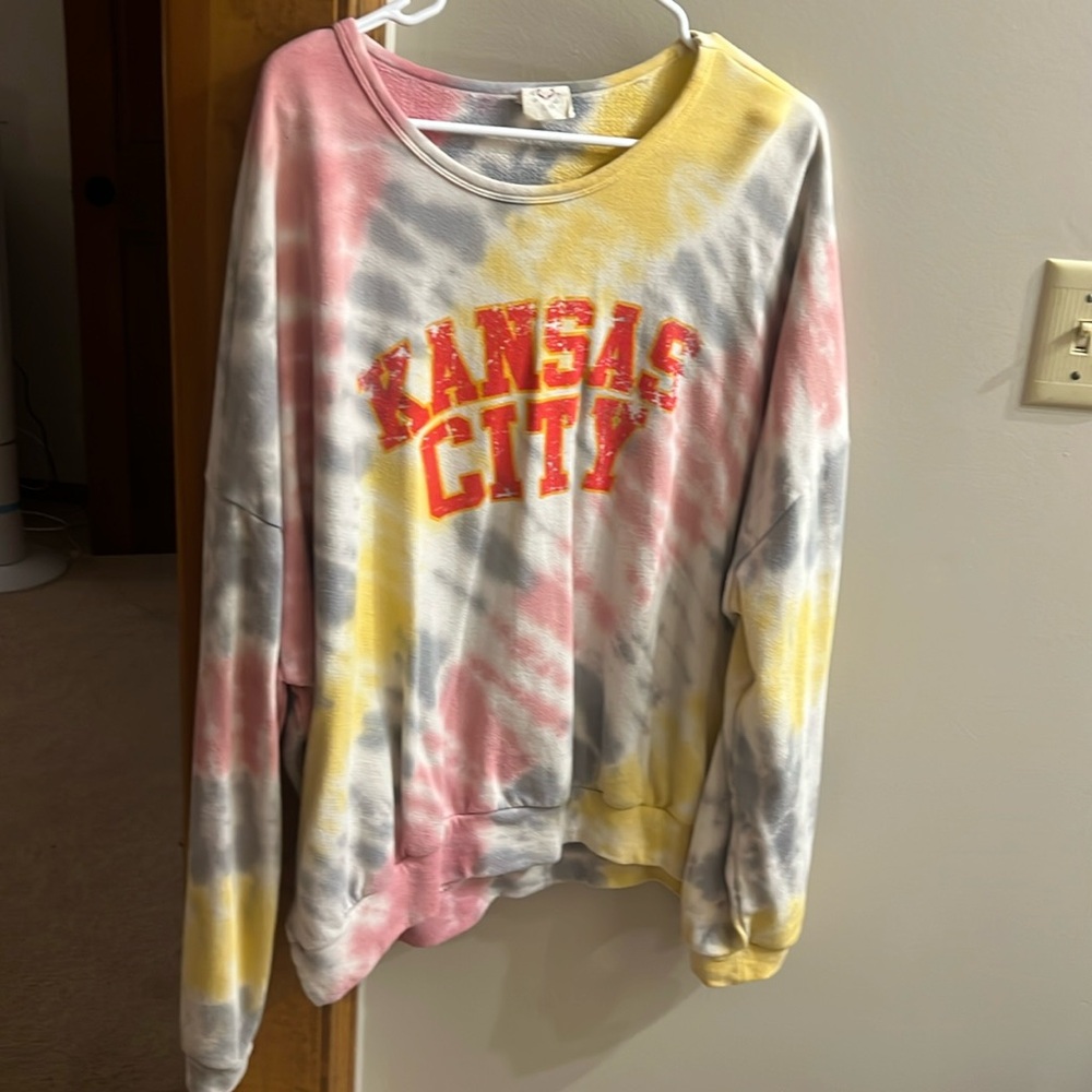 The dye Kansas City crewneck